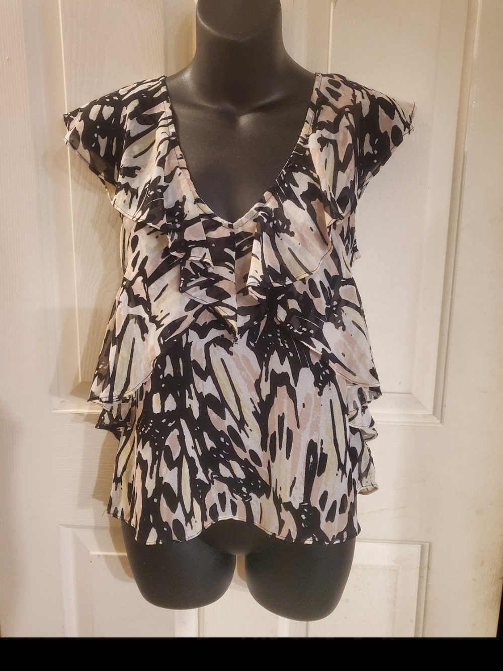 Olivaceous Black & Cream Ruffled V-Neck Blouse